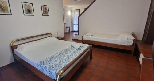 San Faustino-Madonnina-Quattroville Apartment | DAM Home