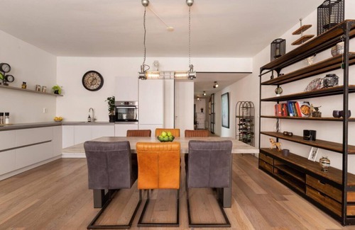 Binnenstad Apartment | DAM Square, central station, luxury apartment