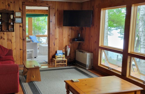 Jefferson Cabin | Damariscotta Lake Camp - Jefferson, Maine