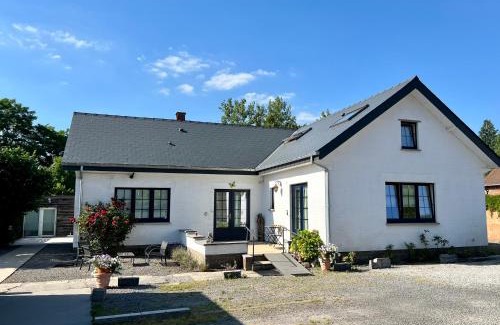 Wavre Apartment | Dame Cerise