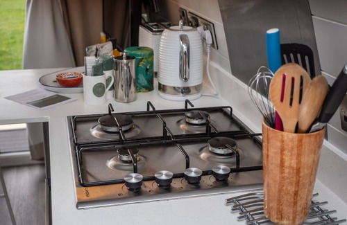 Irstead Cottage | Damselfly - sleeps 2 guests in 1 bedroom