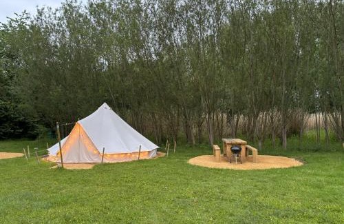 Cutnall Green House | Damson Bell Tent