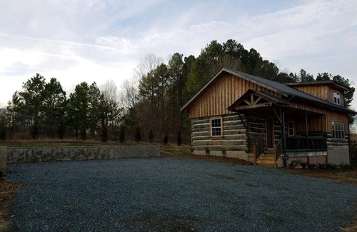 Madison Cabin | Dan River Cabin Madison, NC