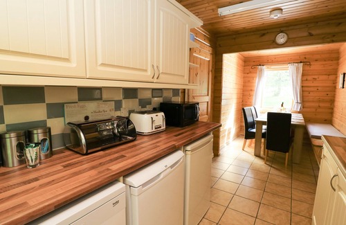 Presteigne Cottage | DAN Y COED, pet friendly, character holiday cottage in Presteigne