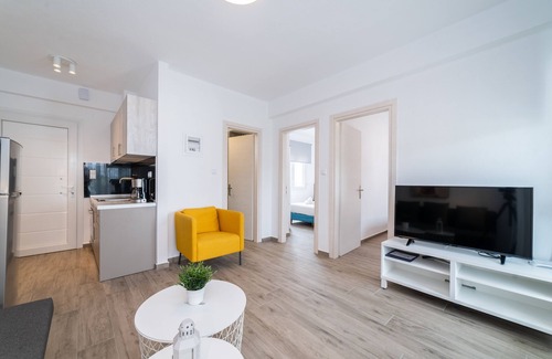 Paralia Ofryniou Apartment | Danai & Palm Residential Complexes