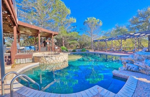 Wimberley Cabin | Dance Hall Cabin Near Jacob's Well! Sleeps 4