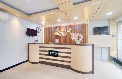 Tanjung Duren Utara Hotel | Dancenter Tanjung Duren Near Mall Citraland Formerly Suba Hotel