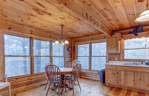 Blue Ridge Cabin | Dancing Bear-Blue Ridge GA