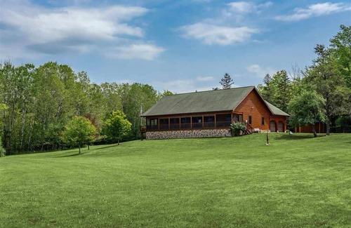 South Branch House | Dancing Bear Cabin