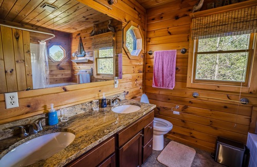 Bitely Ski Chalet | Dancing Bear Lodge on the Lake, family, friend fun!