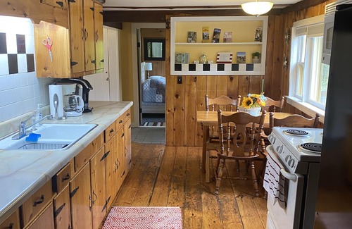 Pittsfield House | Dancing Horse Lodge