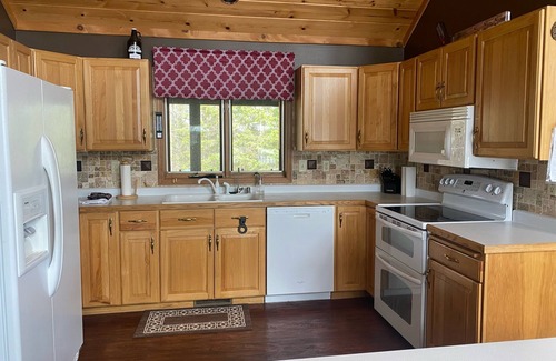 Presque Isle House | Dancing Loon Hideaway at Turtle Lake