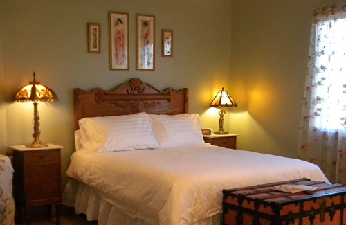 Clifton Bed & Breakfast | Dancing Moon Bed & Breakfast