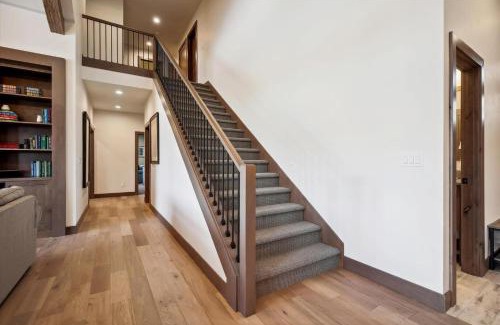Sunriver House | Dancing Rock "Grandview Lodge" (Caldera Springs)