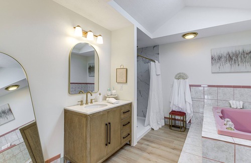 Dandridge House | Dandridge Waterfront Home w/ Private Boat Launch