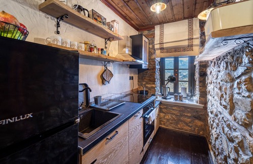 Metsovo House | Dandy Villas Metsovo | Avo | Fireplace |Up to 6