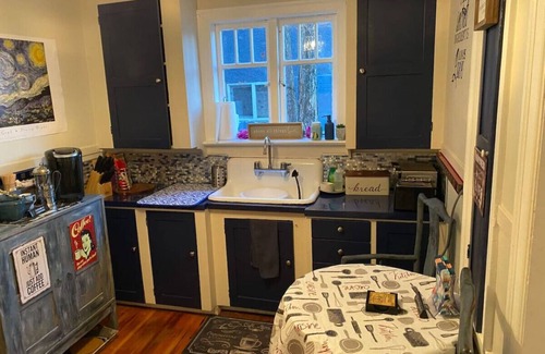 Trail Apartment | Daniel Street Namaste Suite
