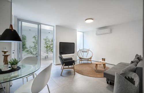 Caesarea Bed & Breakfast | Danielle boutique suite
