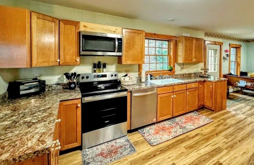 Marshfield Ski Chalet | Danielsons Chalet family friendly 3200sq.ft home at Groton state forest