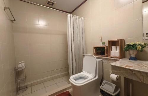 Sanam Pao House | Danita's Home