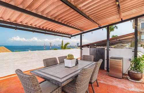 Downtown Puerto Vallarta Apartment | DANNY HOUSE 2