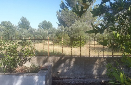 Marguerittes House | Dans un Mazet Atypique, Face à la Garrigue'