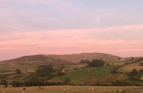 Dromore House | Dans Wee Cottage Slieve Croob Dromara Castlewellan Newcastle