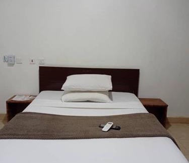 Accra House | Danson Lodge Guest House