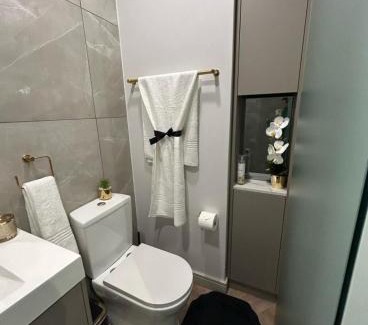 Greater Johannesburg Metropolitan Area Apartment | Dante One Rosebank Apartment
