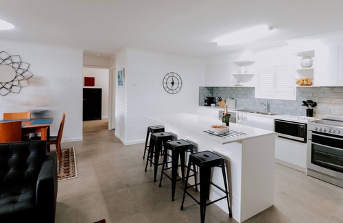 Port Stephens Council Apartment | Dante's Haven - Hop, Skip and a Jump to beach. Mid Week Stay Special now on.