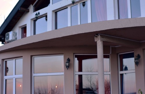 Stari Banovci House | Danube River Villa,located in peaceful and relaxing part,just outside of city