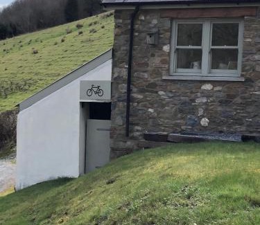 Pont-ar-gothi House | Danygraig Cottage