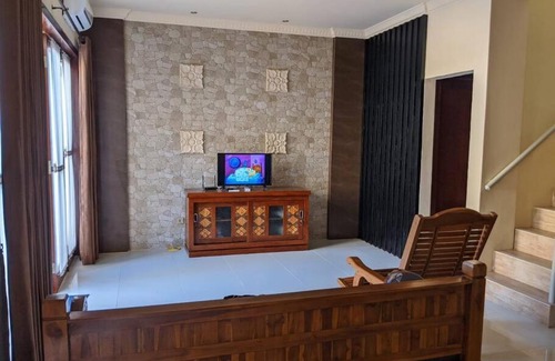 Senggigi Villa | Danz Villa Senggigi - 2BR Private Pool