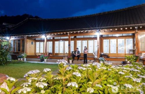 Suncheon House | Daoljae Hanok Pension
