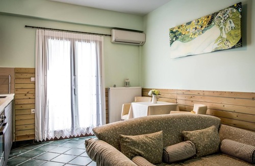 Tsagarada Apartment | Daphne . House In Pelion