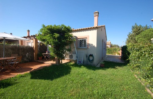 Mas Pinell Ski Chalet | Daró 2D 135 - A/C, Pool, Sat TV