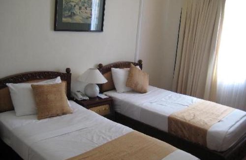 Al Khuwair Hotel | Dar Al Amara