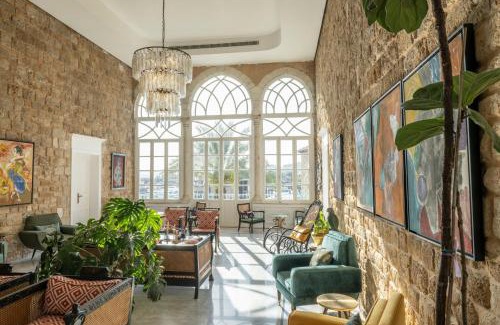 Tyre House | Dar Alice