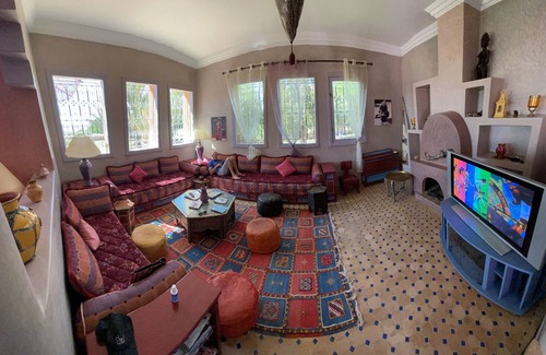 Ghassate House | DAR EL JENNA Magnificent villa with swimming pool and service staff