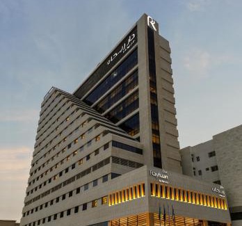 Al Khobar Hotel | Dar Rayhaan by Rotana Al Khobar