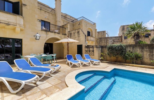 Ghasri Villa | Dar ta Censina Villa in Gozo with private pool, quiet location, family friendly