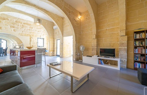Xewkija House | Dar tal-Moghoz - Five Bedroom House