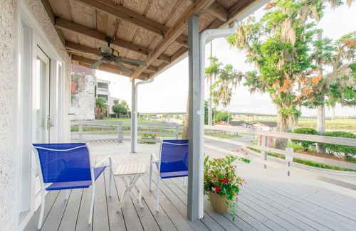 Darien Hotel | Darien Dockside Inn
