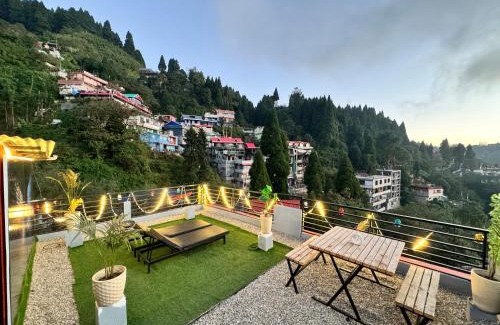 Darjeeling Hotel | Darjeeling Hillside Inn