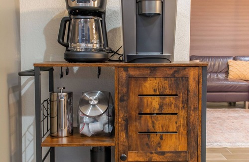 Cornville House | Dark Sky Ranch Home + Casita, Sauna, Hot Tub, King Beds, BBQ, Mountain Views!