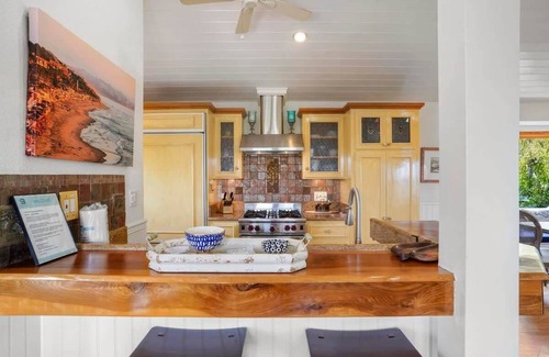 Del Mar House | Darling Del Mar Beach Cottage with Ocean Views!