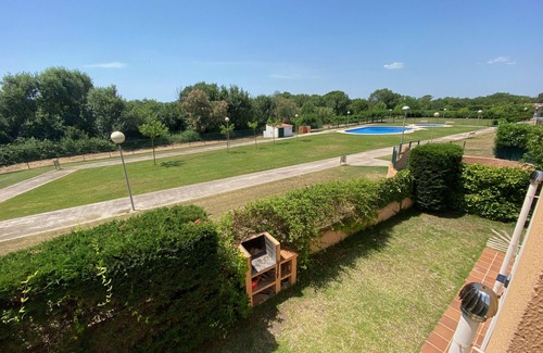 Mas Pinell Ski Chalet | Daró 3D 49 - modern, pool, corner house, 250m from the beach