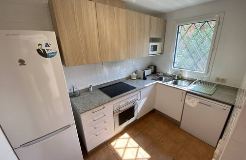 Mas Pinell Ski Chalet | Daró 3D 61 - 200m from the beach, with pool