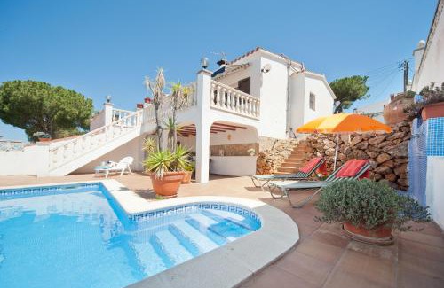 L'Escala Villa | Daro