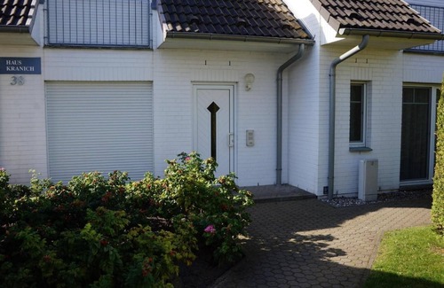 Zingst Apartment | Darßer Weg 38 Whg. 21 - Cozy vacation apartment in an apartment house in